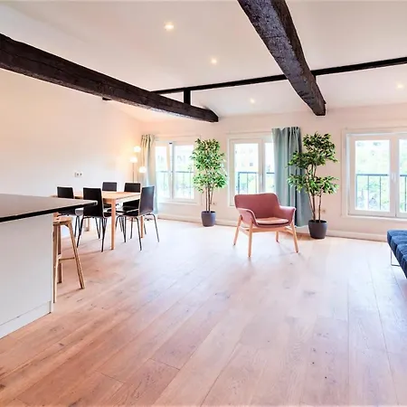 The Main Square Residence Anvers Extérieur photo