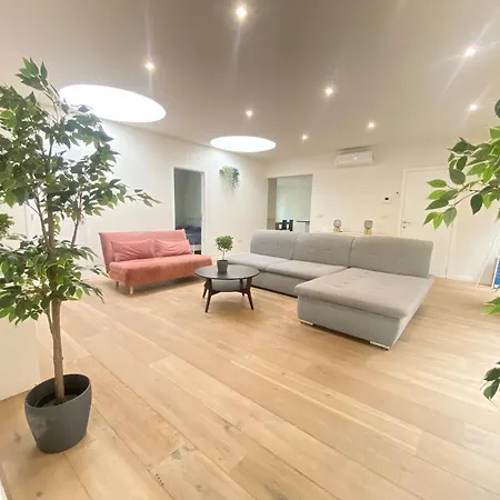 The Main Square Residence Anvers Extérieur photo